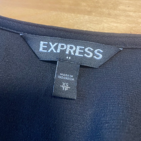 Express Black Tie Waist V-Neck Blouse Size XS - Picture 5 of 10